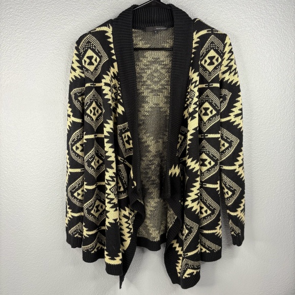 Harve Benard Sweaters - Harvé Benard Tribal Patterned Sweater